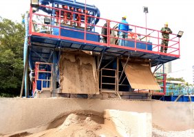 山東泥水分離系統(tǒng)現(xiàn)場(chǎng)