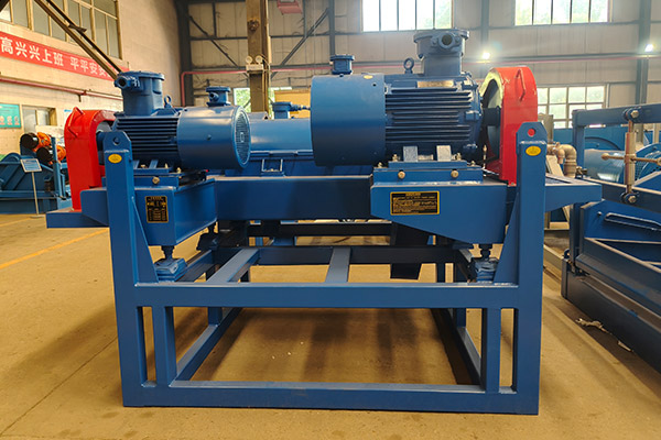 科迅機(jī)械臥式螺旋卸料沉降離心機(jī) 科迅機(jī)械臥式螺旋卸料沉降離心機(jī)